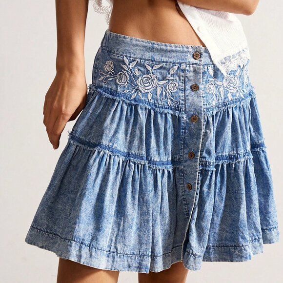 Blue Boho Women's Floral Embroidered Pleated Versatile A-Line Skirt - Picture 3 of 7